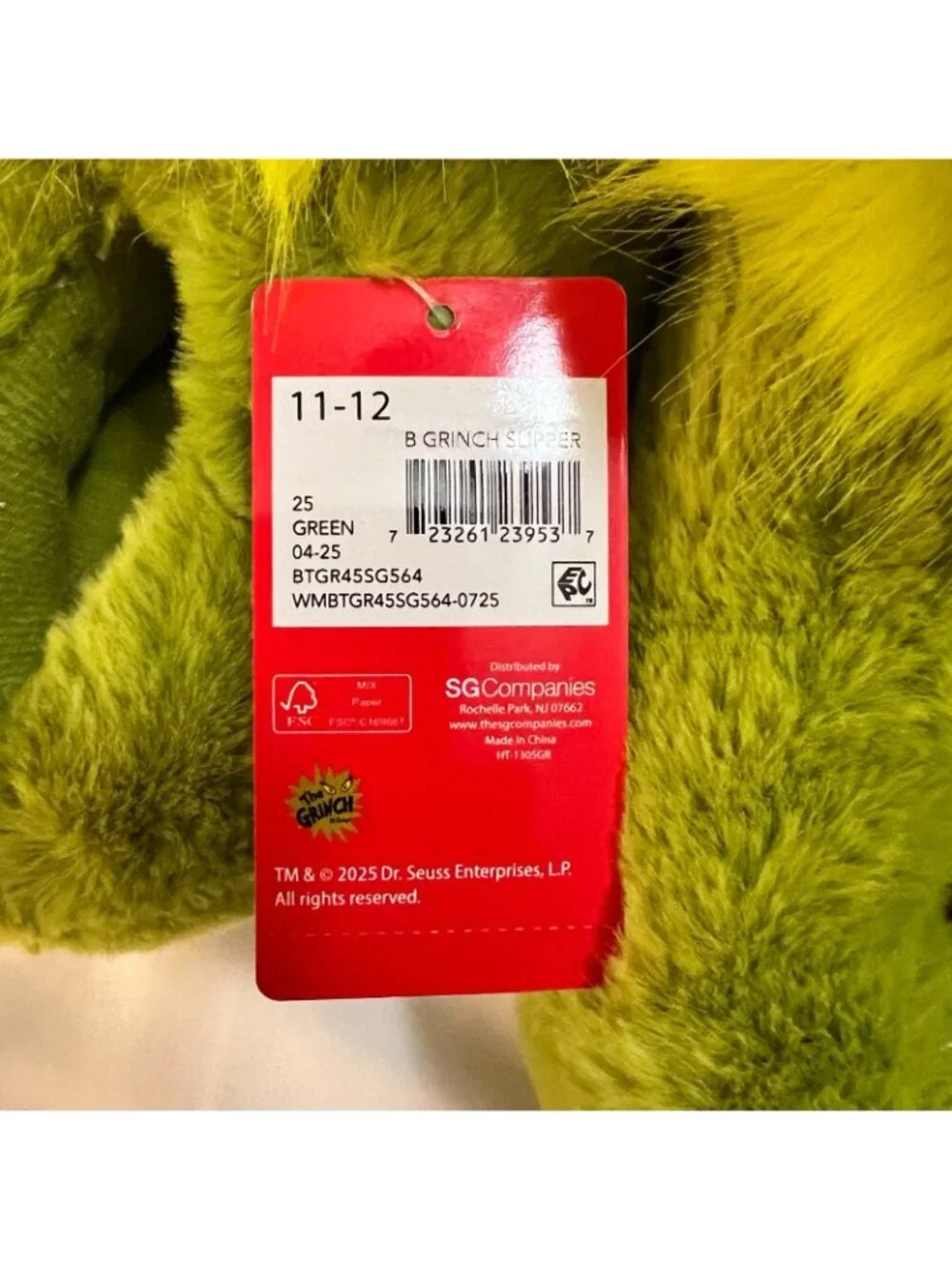 Dr Seus The Grinch Fluffy Slippers Sz 11-12 Kids NWT